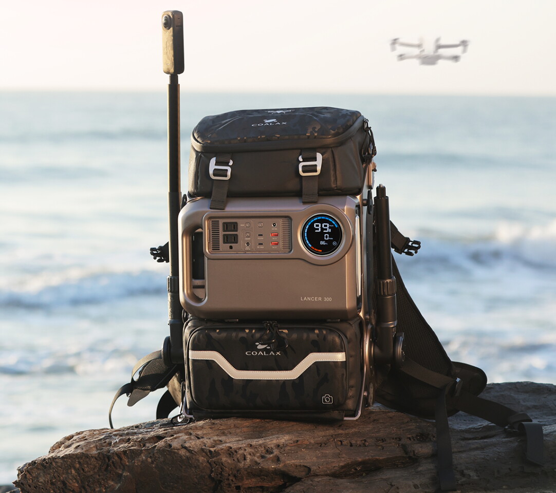 The Lancer 300 with its optional power bank