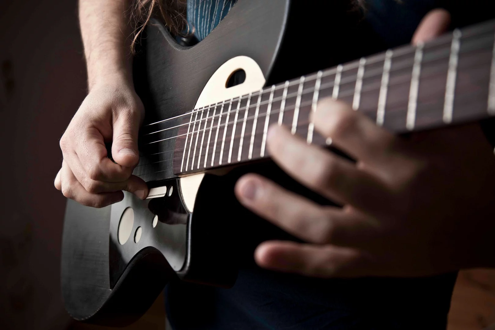 The Sensus smart guitar digitally enhances acoustic playing