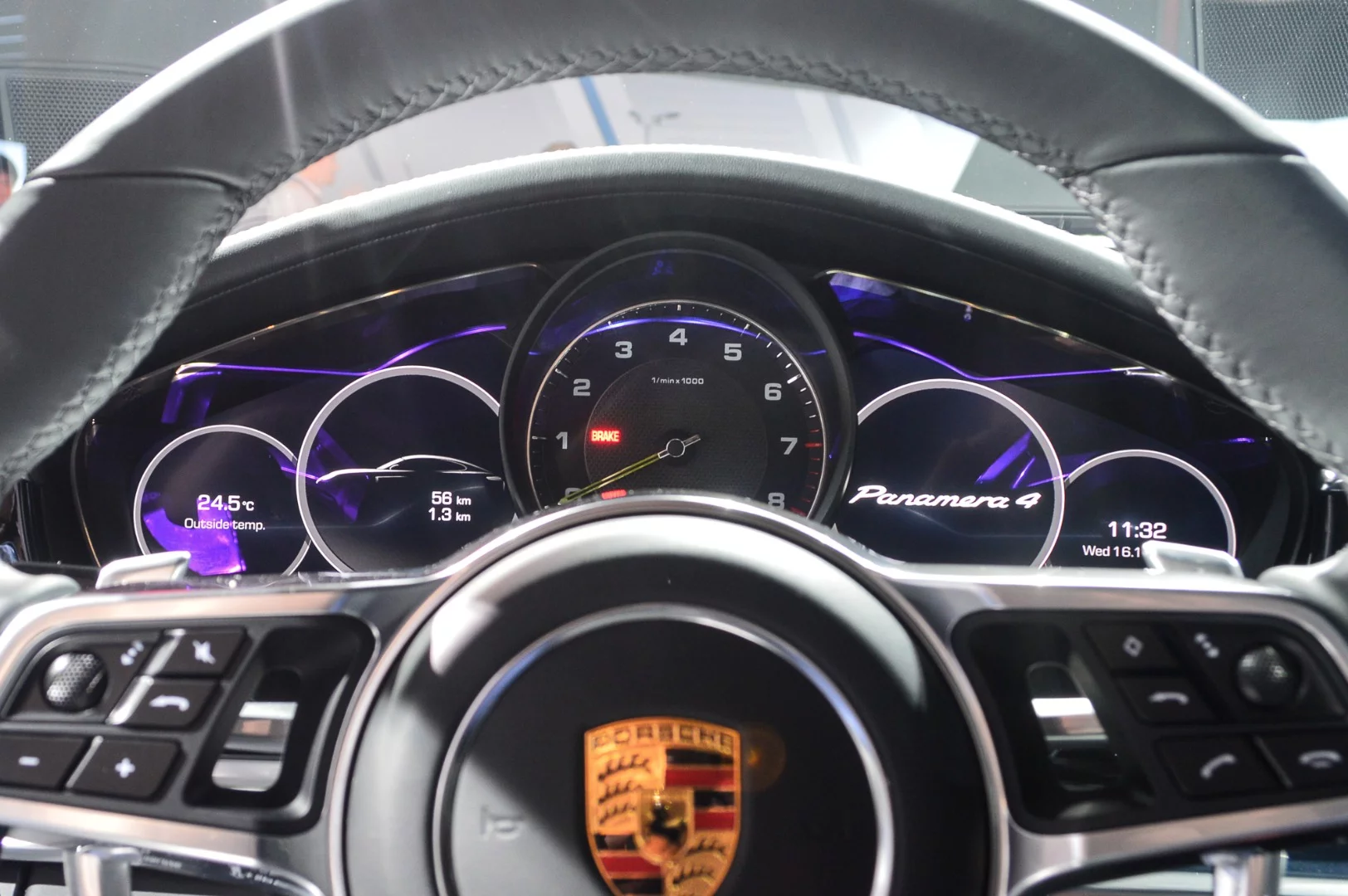 Inside the Porsche Panamera 4 E-Hybrid