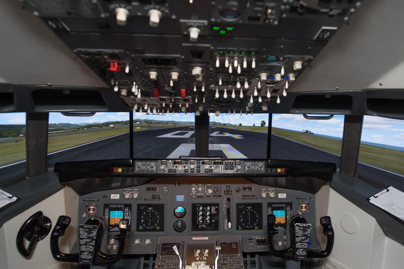 When not in use by its owner or family, the Garage Simulator offers flight experiences to novice and skilled pilots
