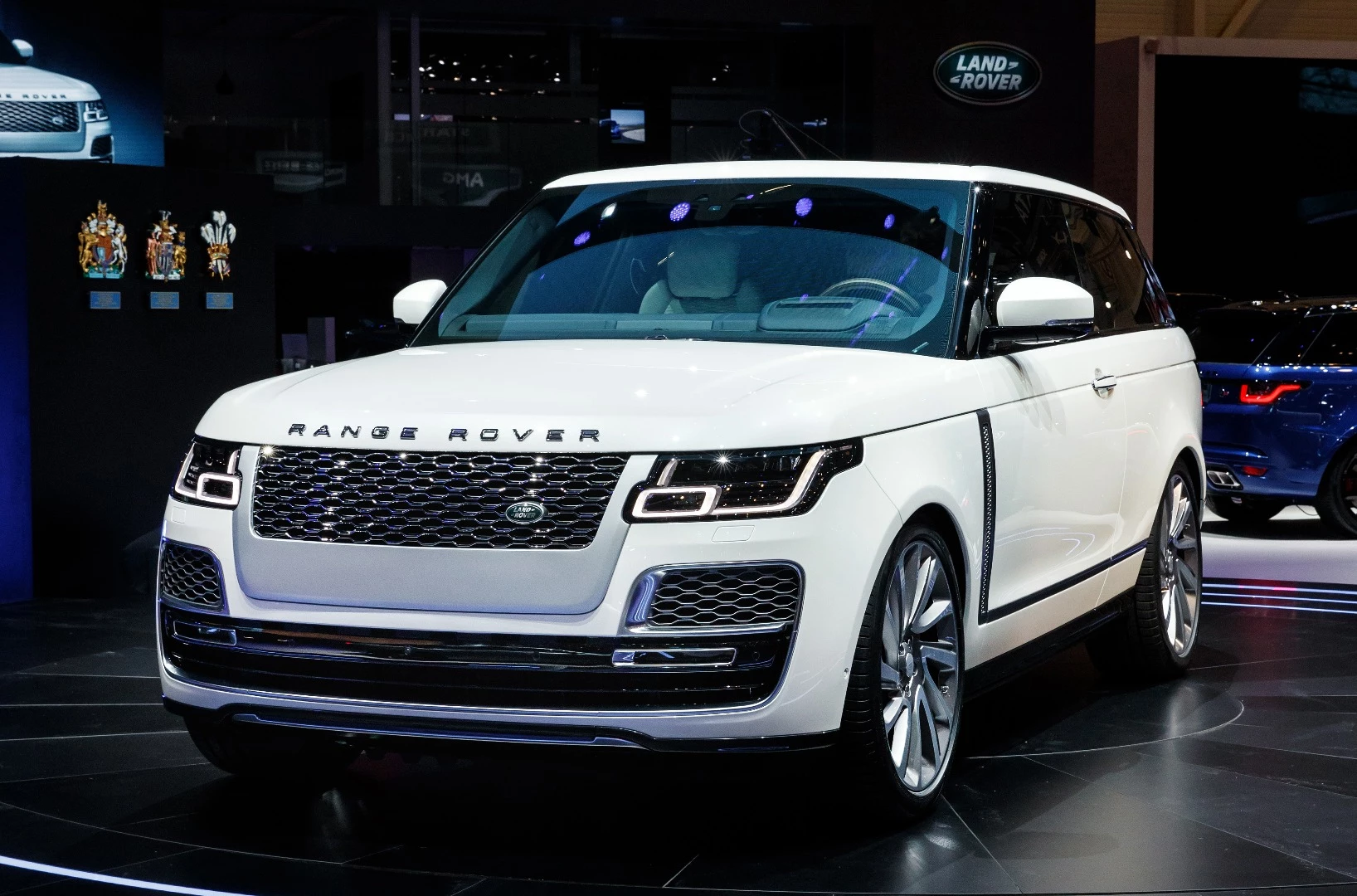 With a completely new, very desirable, 999-cars-only, two-door blank canvas to work with, the only "customisation experts" to get their hands on an SV Coupé will be Range Rover's SVO Technical Centre in Warwickshire