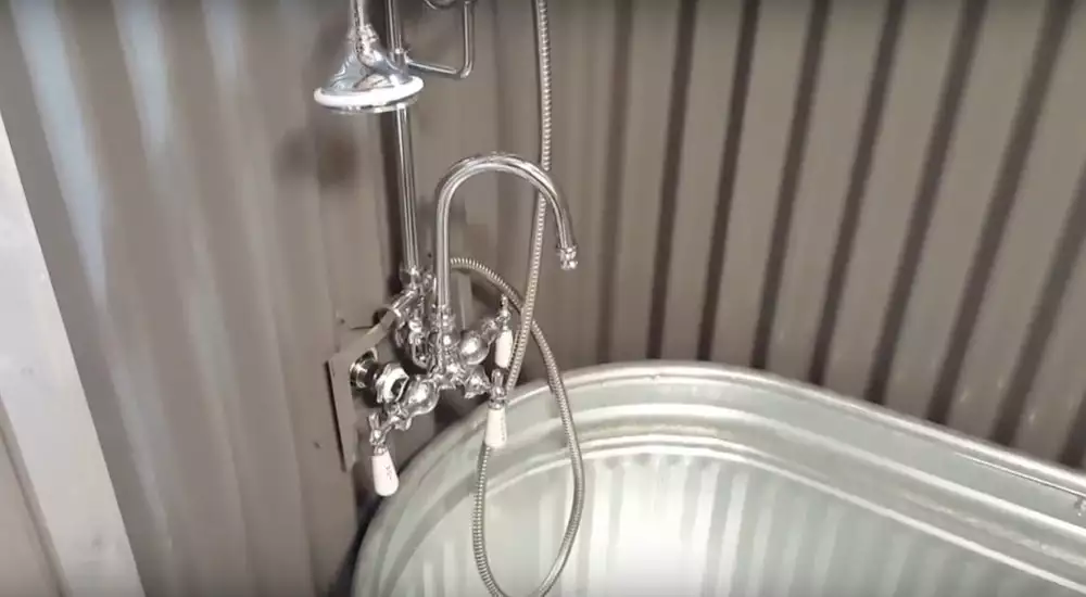 The Tiny Giant's bathroom includes a horse trough bathtub