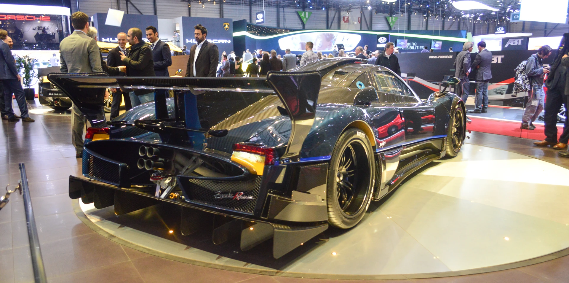 The limited edition Revolucion, essentially a Zonda R on steroids, features acres upon acres of blue carbon fiber (Photo: CC Weiss/gizmag.com)