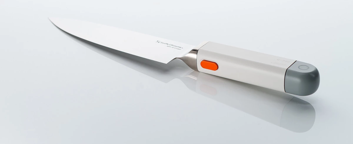 I can't get enough of that orange power button