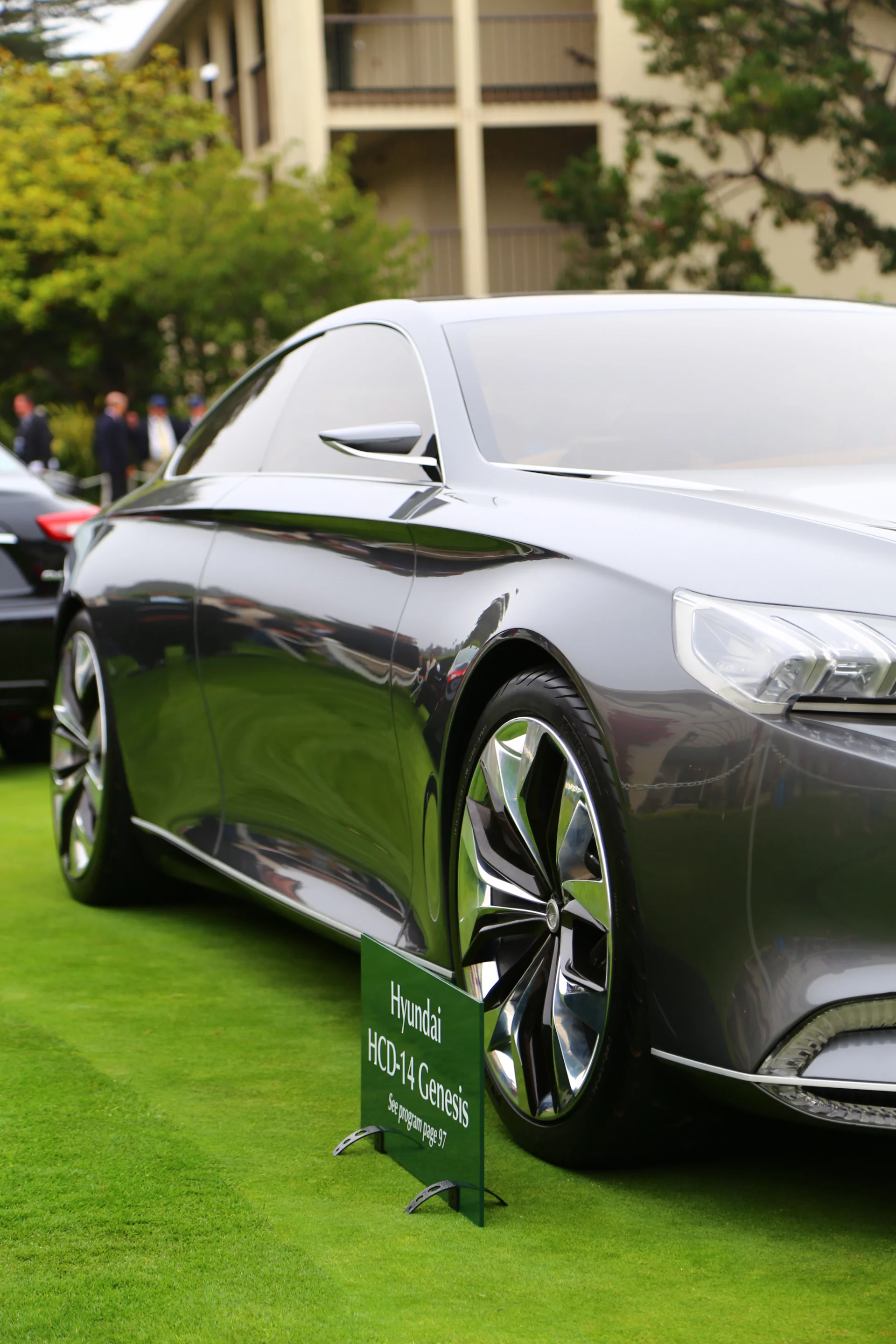 Fluid waist treatments and taut fore and aft design details may make their way into future Hyundai Genesis models (Photo: Angus MacKenzie/Gizmag.com)