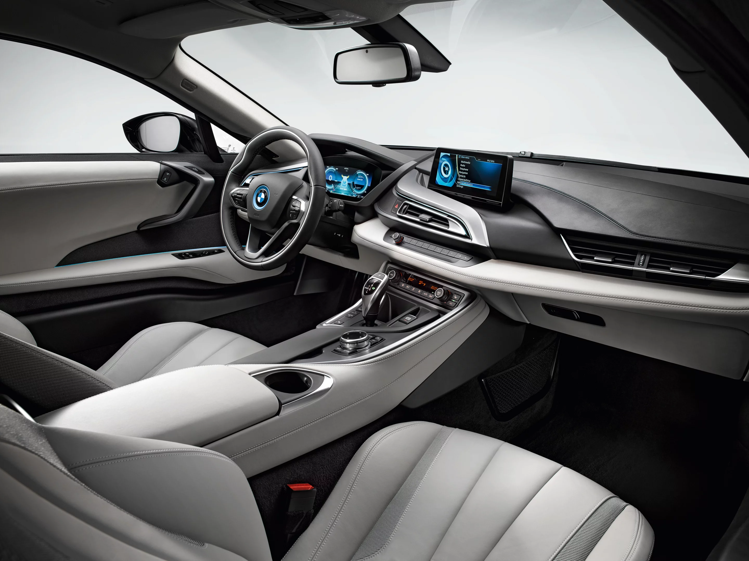 The BMW i8 - interior