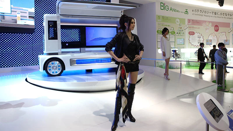 Daihatsu "shoCase" hybrid concept vehicle