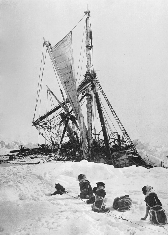 Last image of the Endurance before sinking