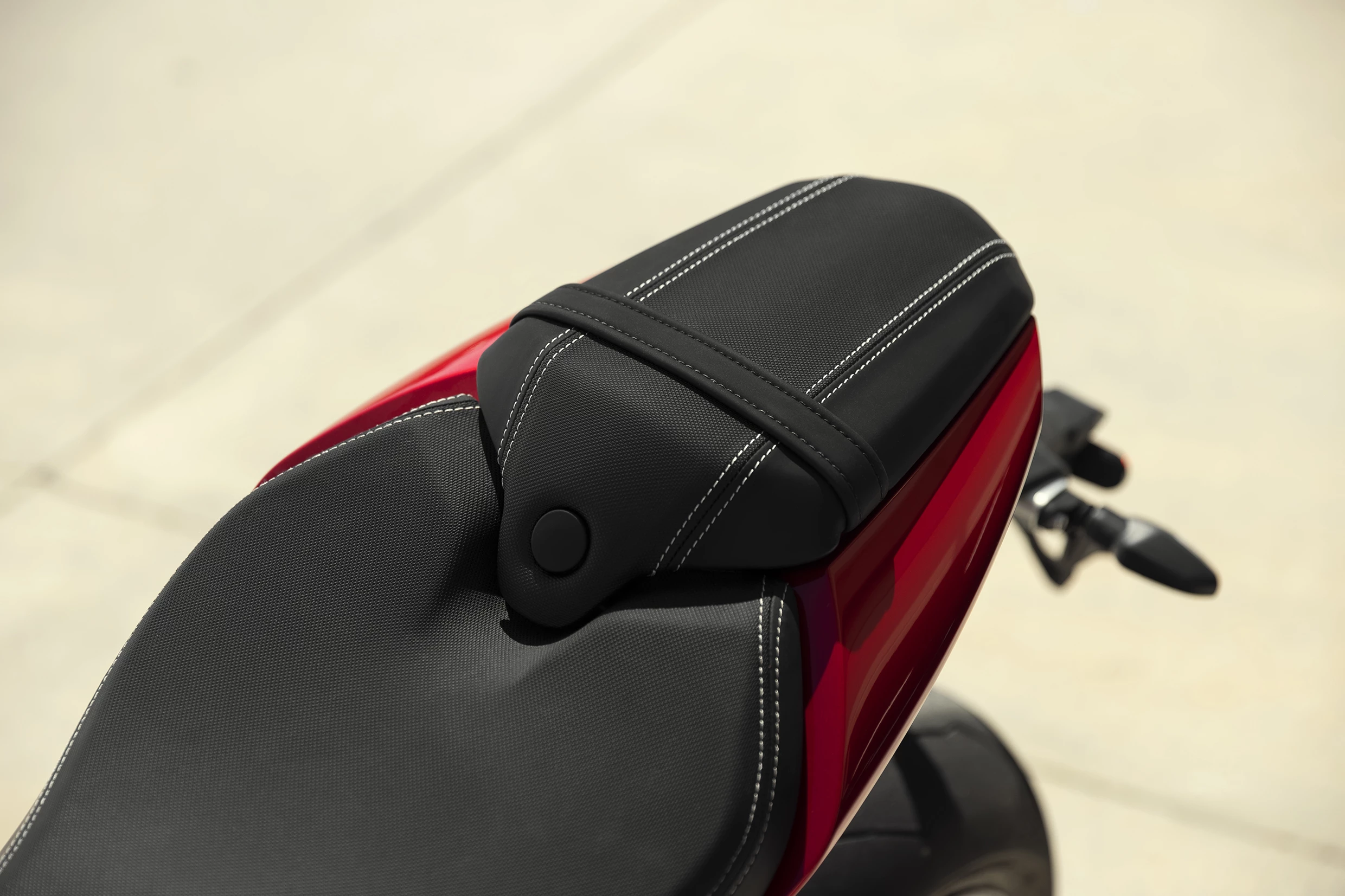 Stitchy seats: We like 'em