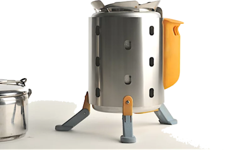 The power pack packs clips easily to the exterior when removed to create a cook stove that is 7.5 inches tall by 4.75 inches diameter, and weighs only 1lb 10 ounces