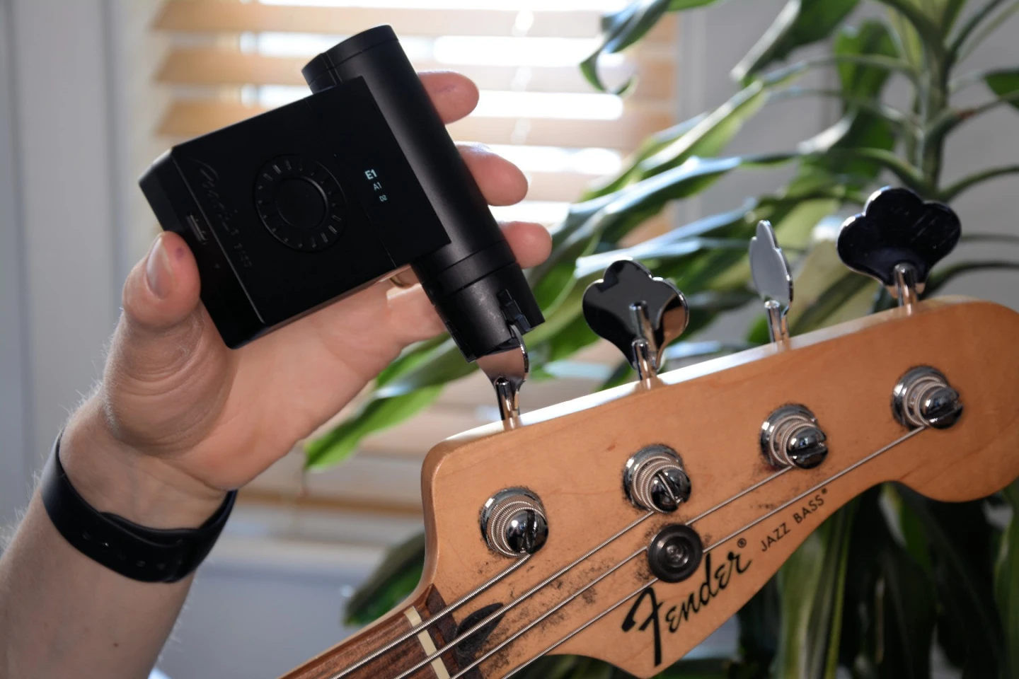 Matthew Holme from Plymouth (UK) outfit The Spoils Collective found the vibration alerts very useful