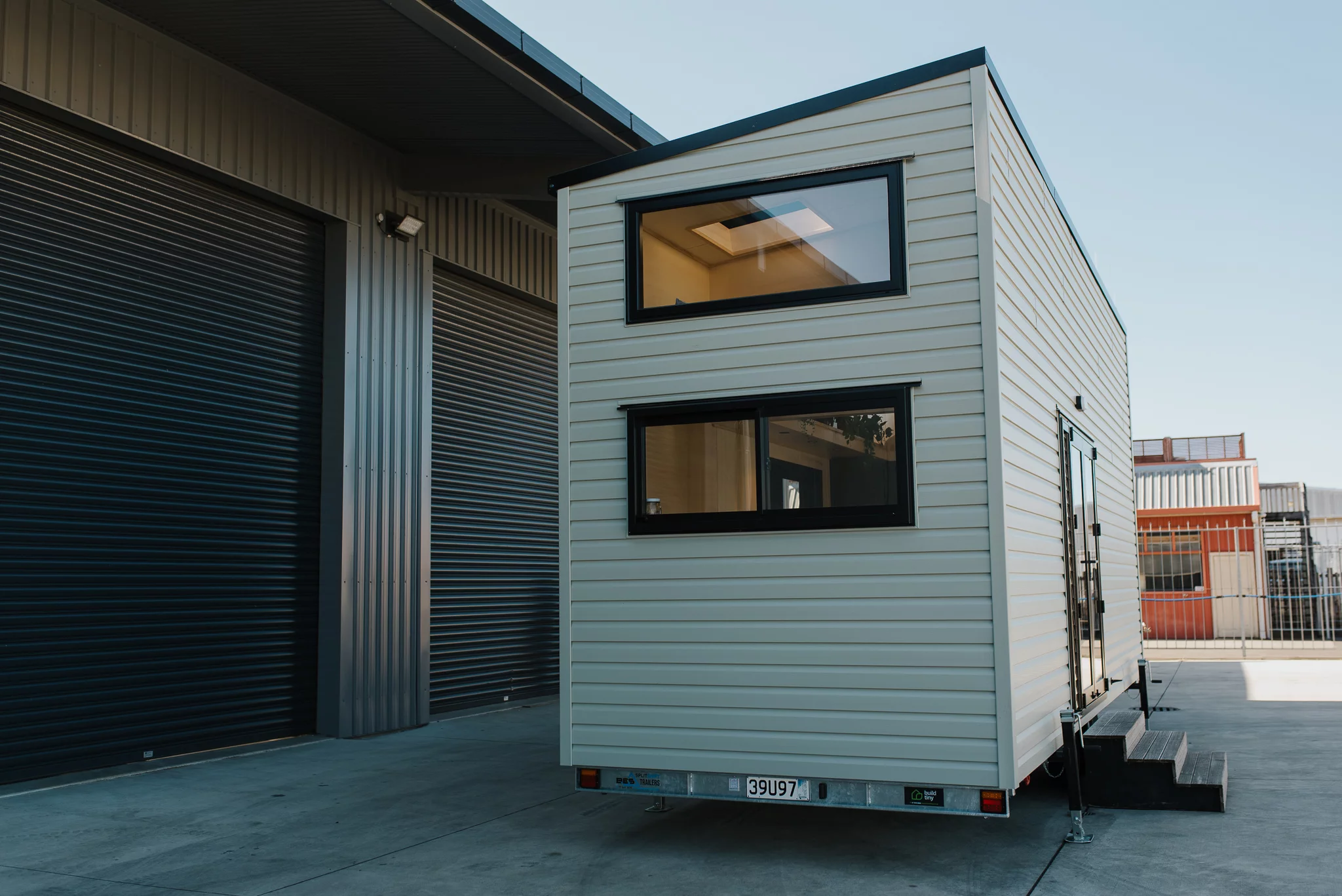 The Tiny Tāwharau measures 8 m (26 ft) in length