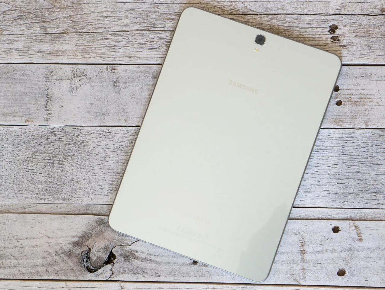 The glass back of the Tab S3, a carryover from Samsung's flagship smartphones