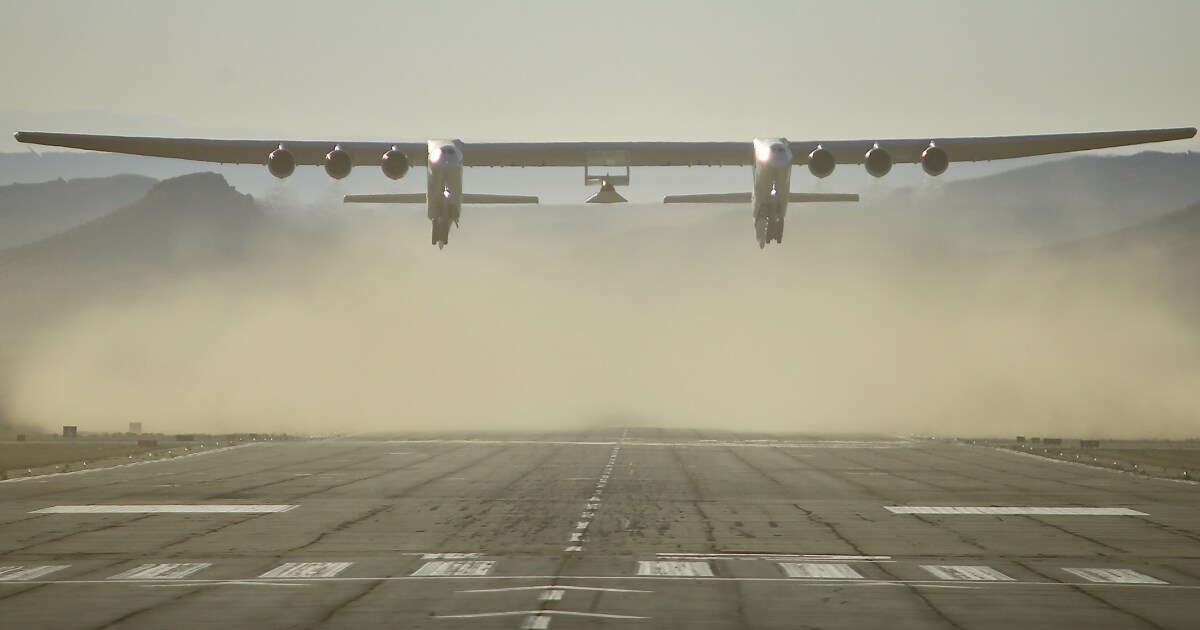 World’s largest airplane carries hypersonic check car into the air