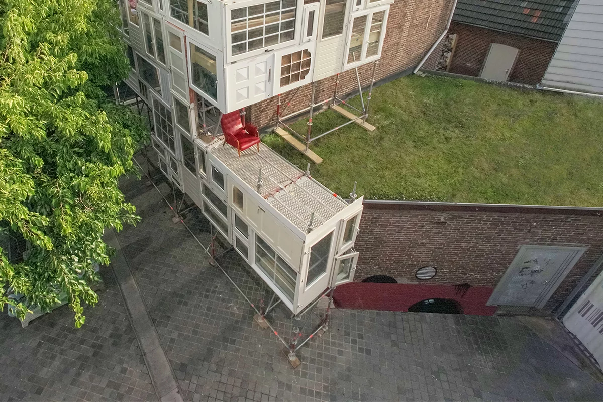 Exterior of the Bow-House, viewed from above (Photo: Laurent Clement)