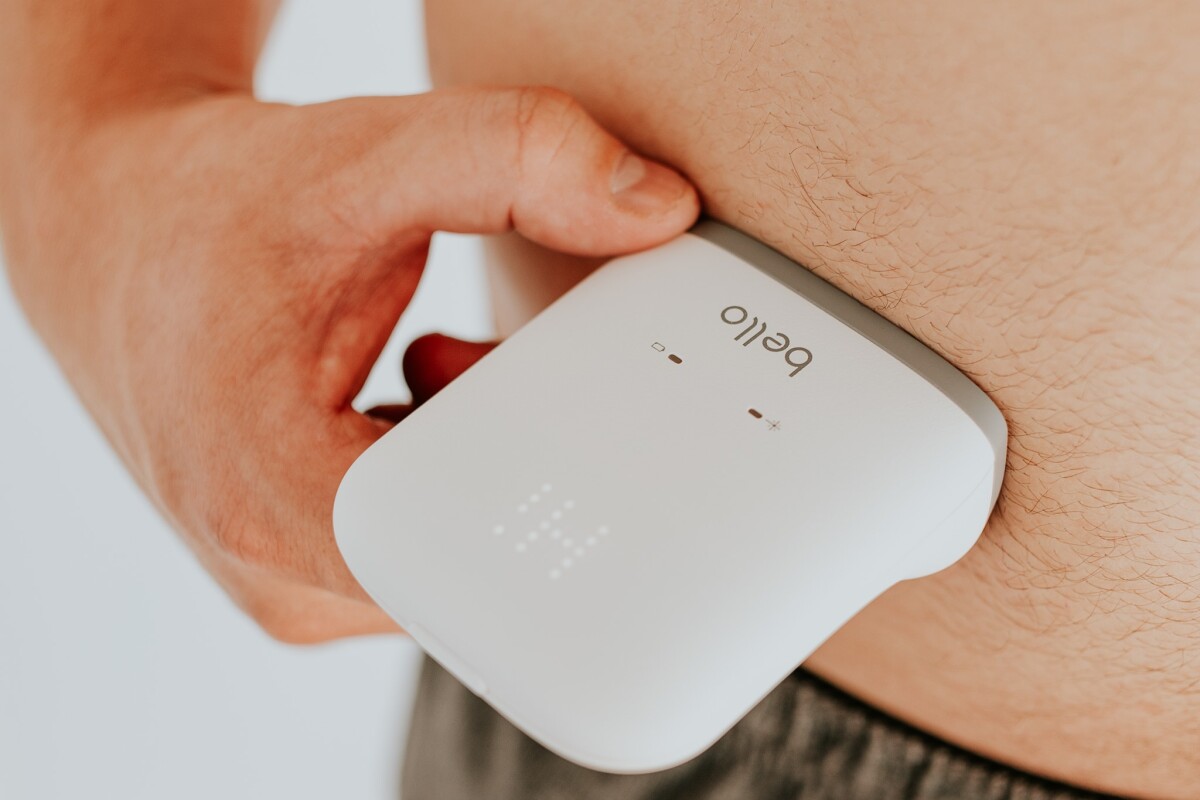 Fat Measurement Device Sends Pulses Of Light Into Users Bellies