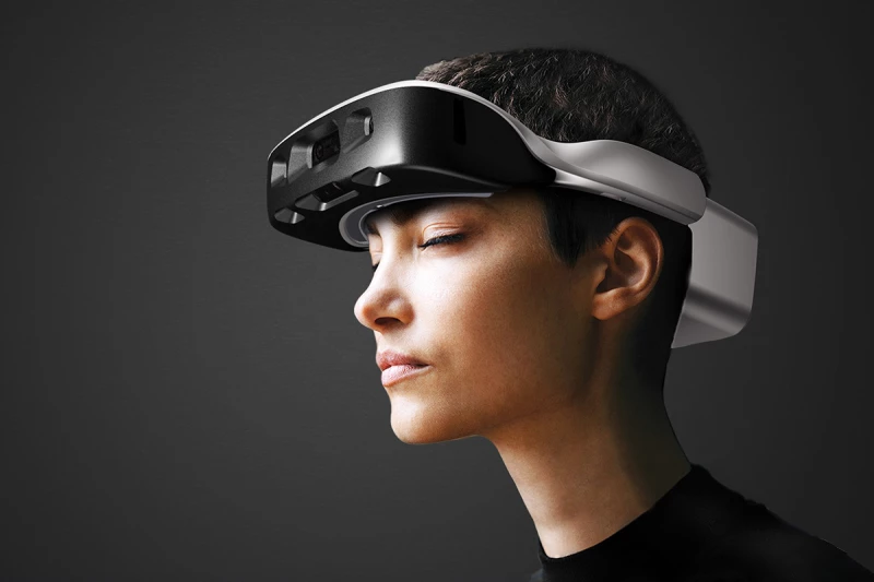 The .Lumen glasses work like a VR headset, using AI and sensors to guide users with forehead vibrations and directional audio instead of visuals.