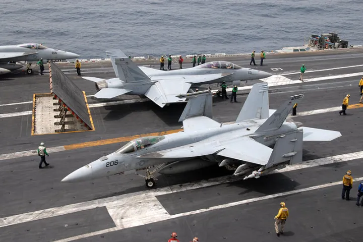 A new computer system has been designed to make managing the traffic on aircraft carrier flight decks more efficient