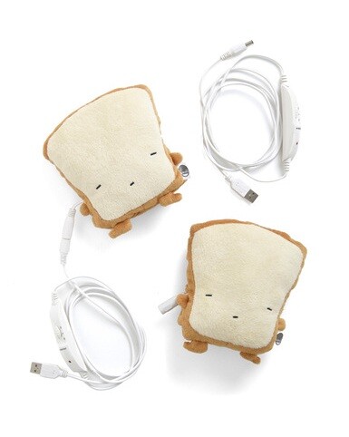 The "Crust Be Dreaming" hand warmers come with adjustable wrist straps and are powered by USB cords
