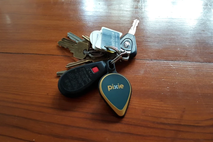 A Pixie set comes with two key fobs