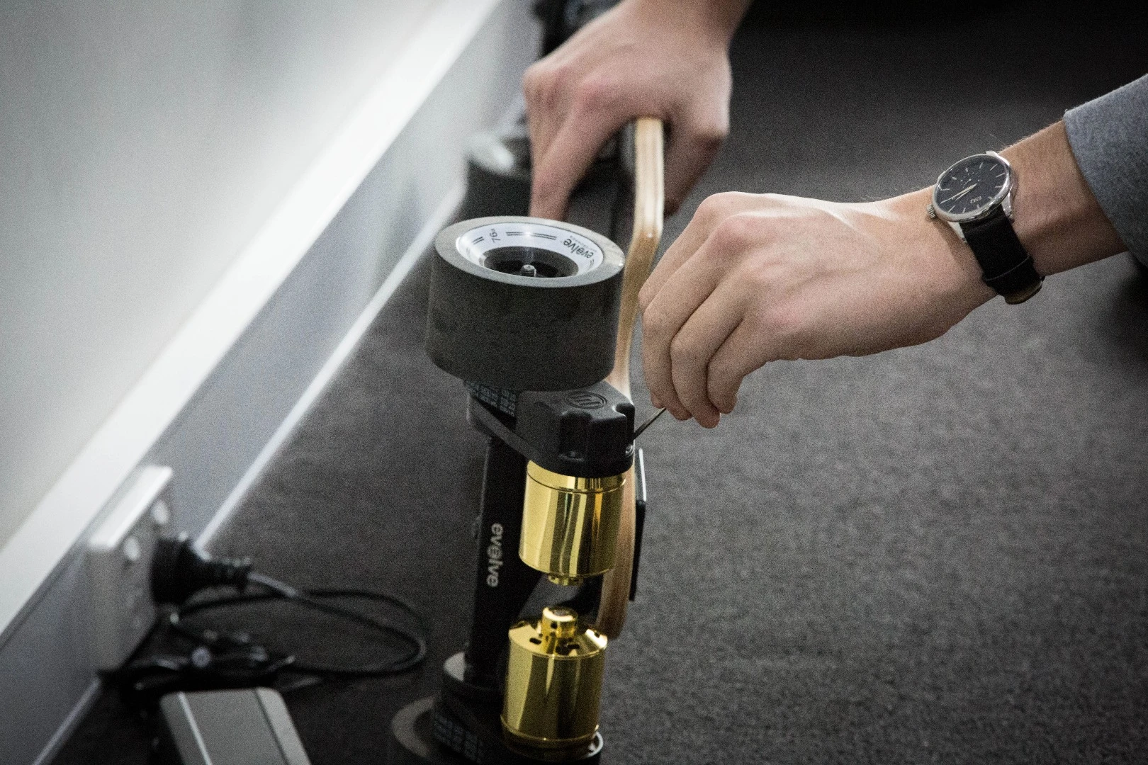 Changing the wheels on the Evolve Bamboo GTX takes around 10 minutes