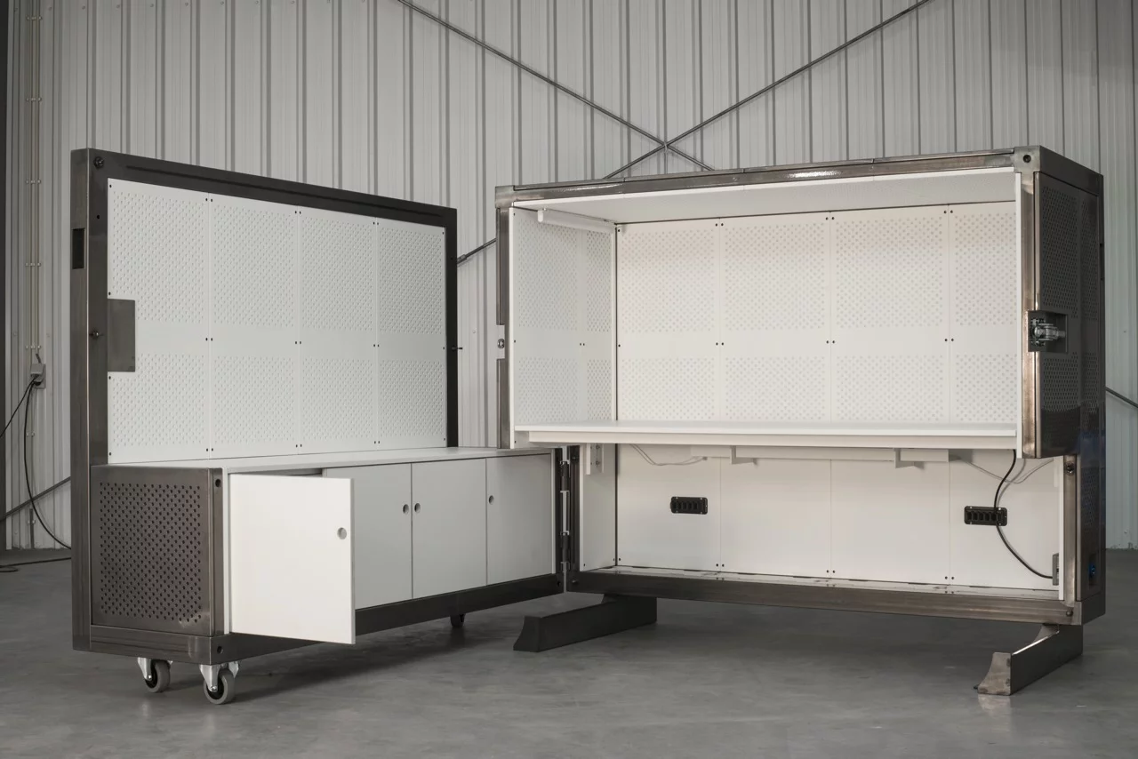 Beehive describes the BEEBOX as a "complete workspace," that has no prerequisites for installation and use beyond the electric socket you plug it into