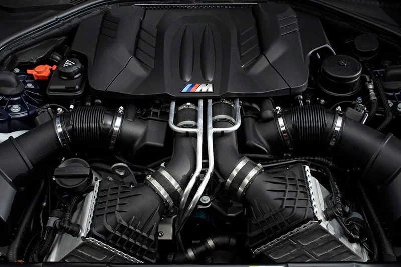 BMW M6 convertible engine bay