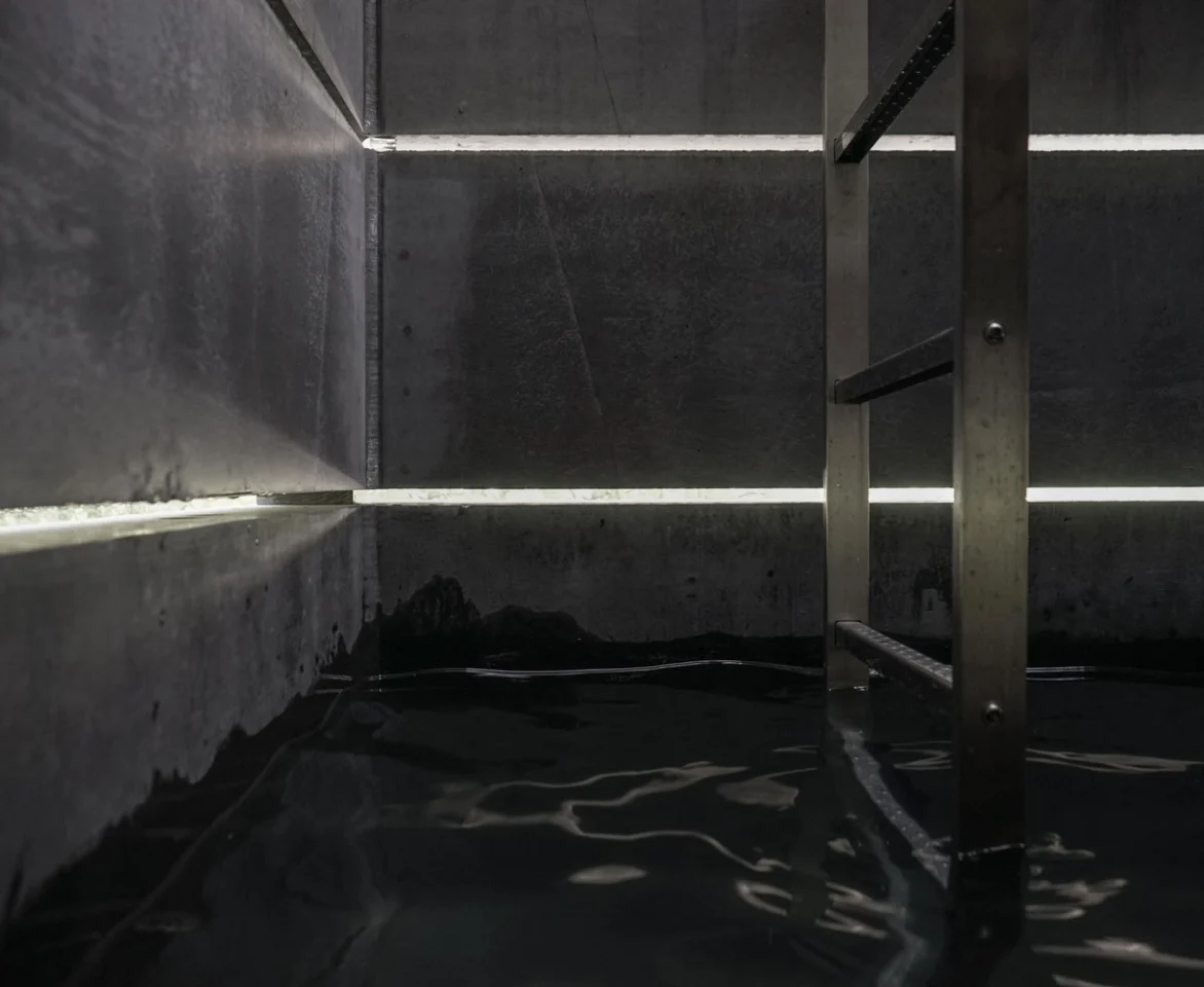 A small plunge pool lies at the bottom (Photo: Modulorbeat)