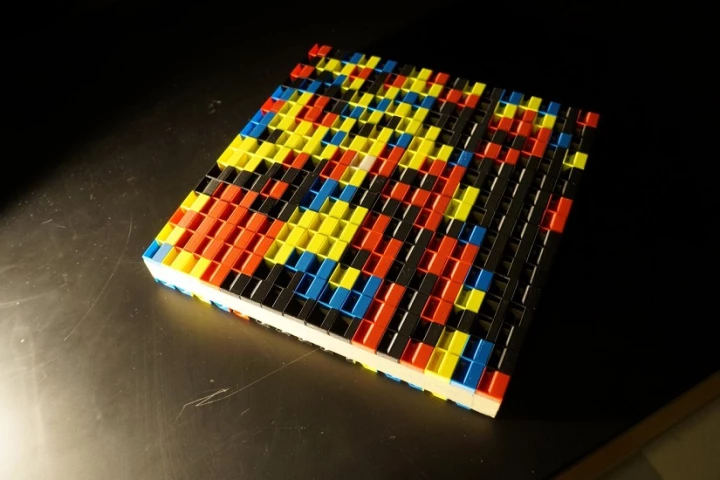 This simple way of creating incredibly rich, intricate soundscapes is made from an array of 3D printed metamaterial blocks that sits in front of a speaker.