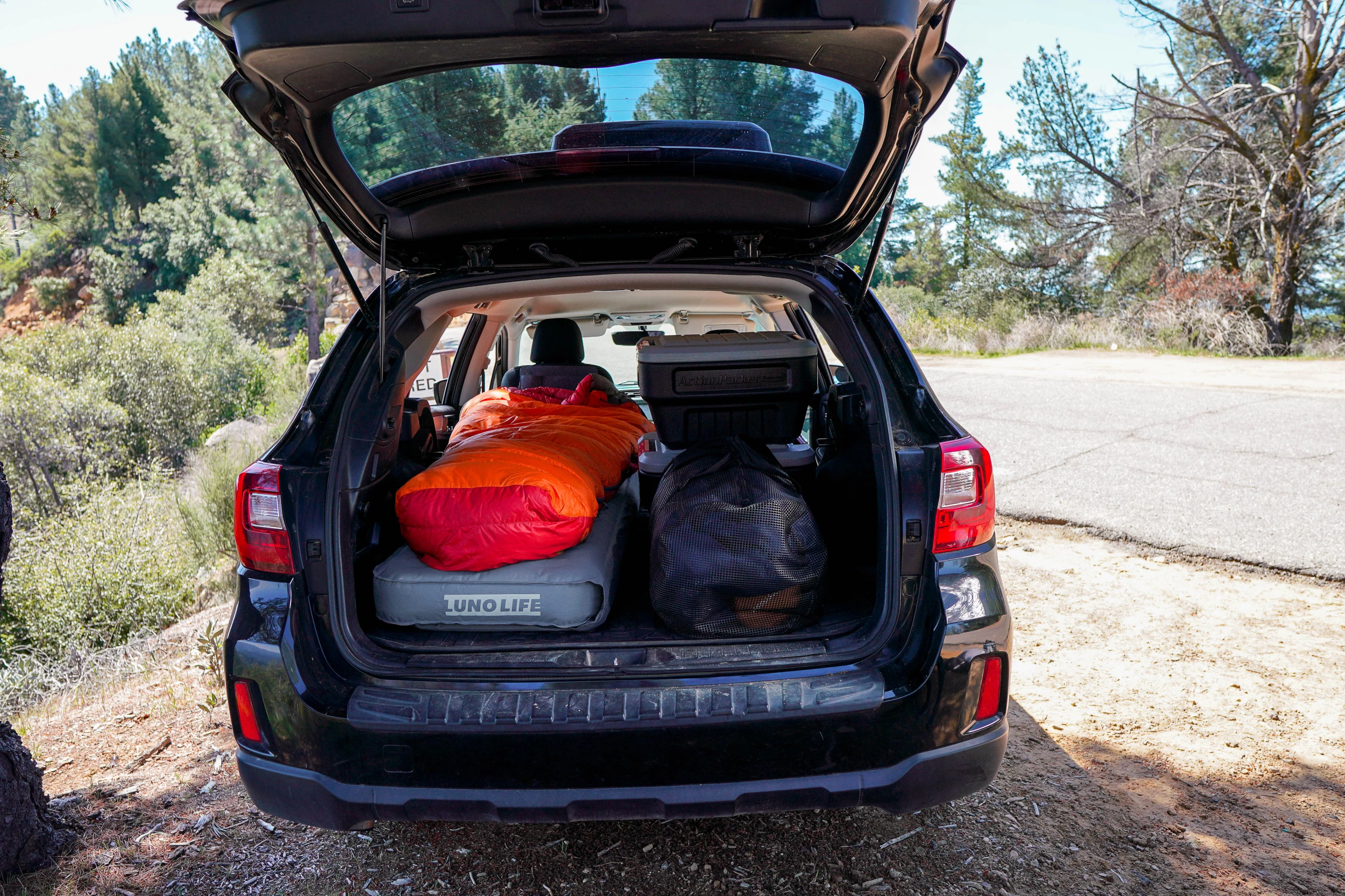 Since the individual sides of the Luno Life 2.0 inflate separately, solo campers can just use it like a single-person pad and save space for other camping kit