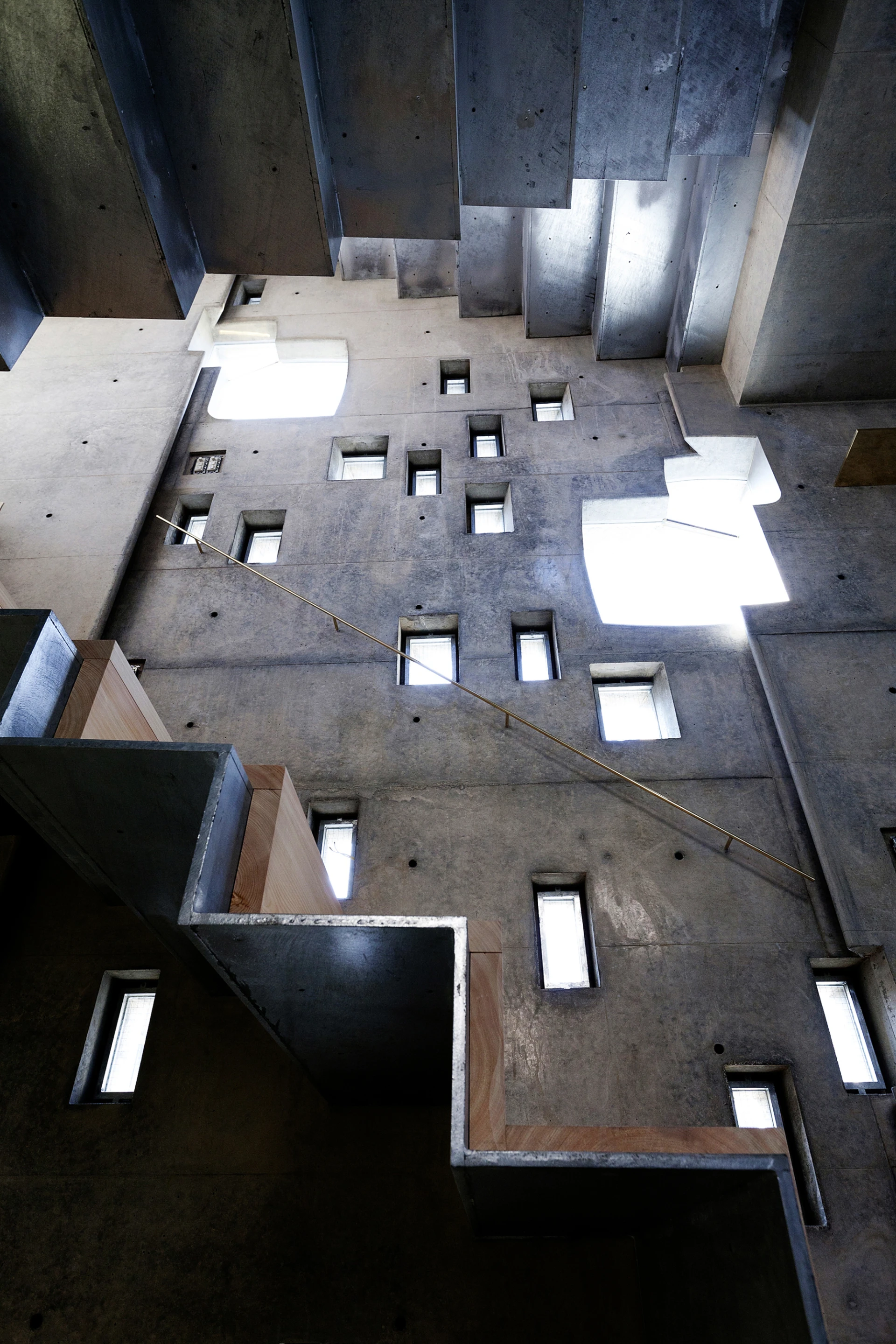 Sabaoarch installed lots of small windows (Photo: (Photo: Yuji Nishijima)