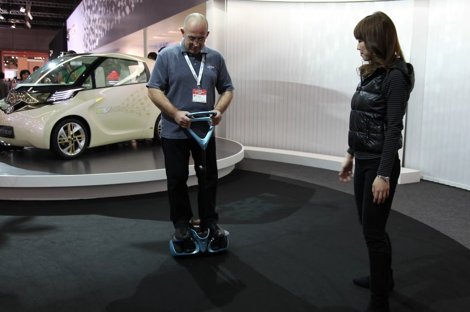 Author Mike Hanlon tries the Winglet