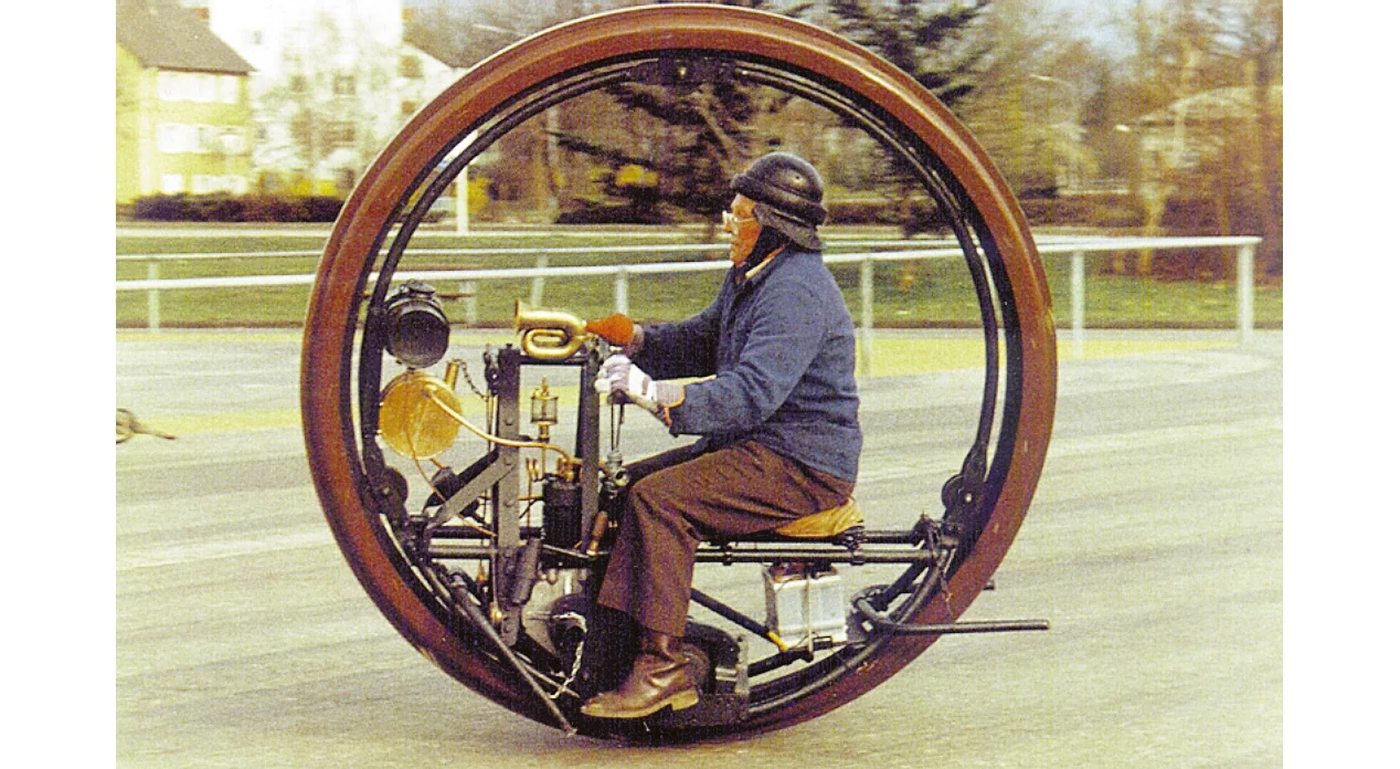 The 1910 Edison-Puton Monowheel has the frame, rider and a 150cc De Dion engine enclosed by the wheel.