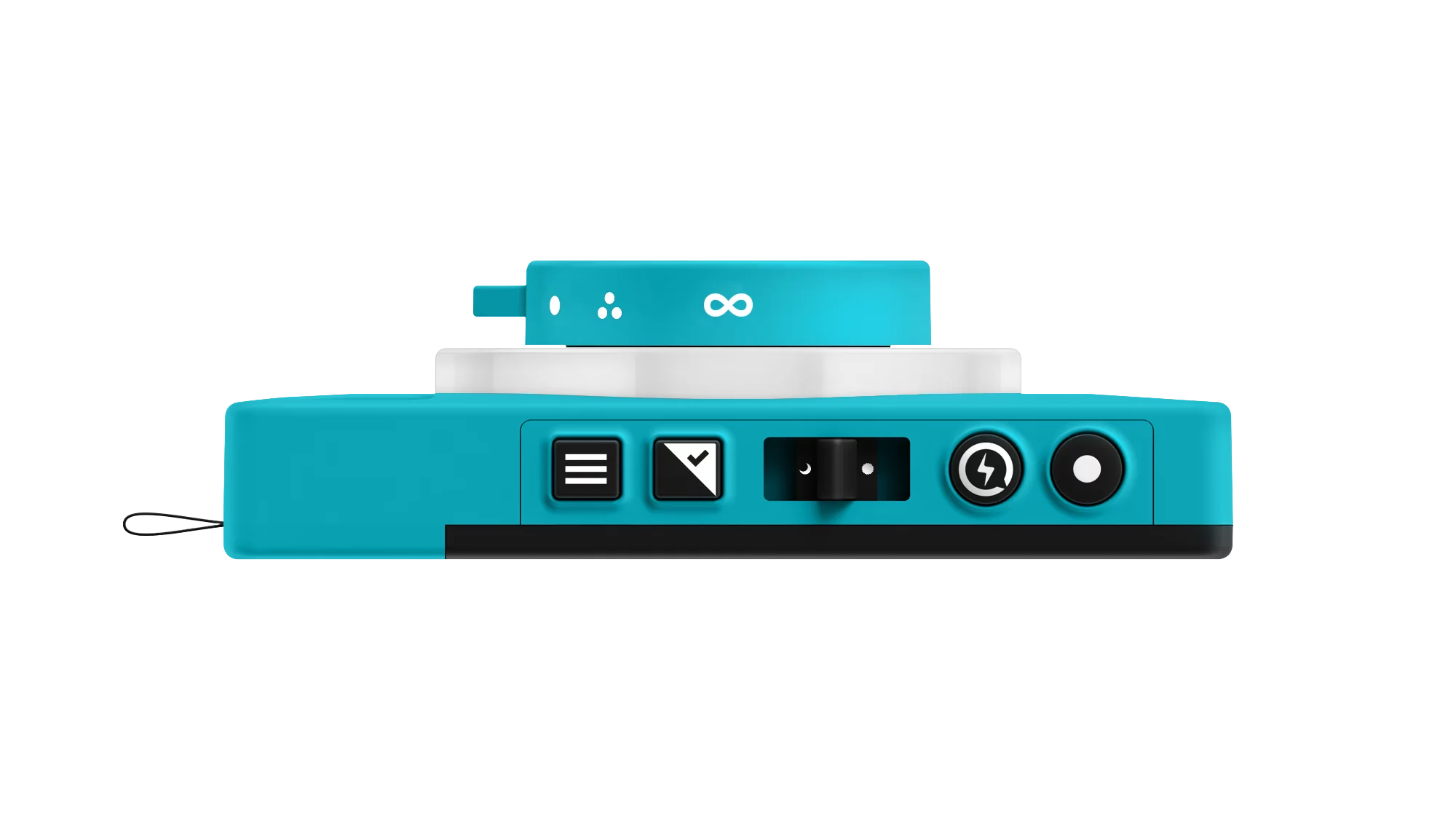 From left to right, theQ has a mode button, a Save & Share button, a preset switch for Outdoor, Indoor and night modes, a shutter release with flash, and a shutter release without flash
