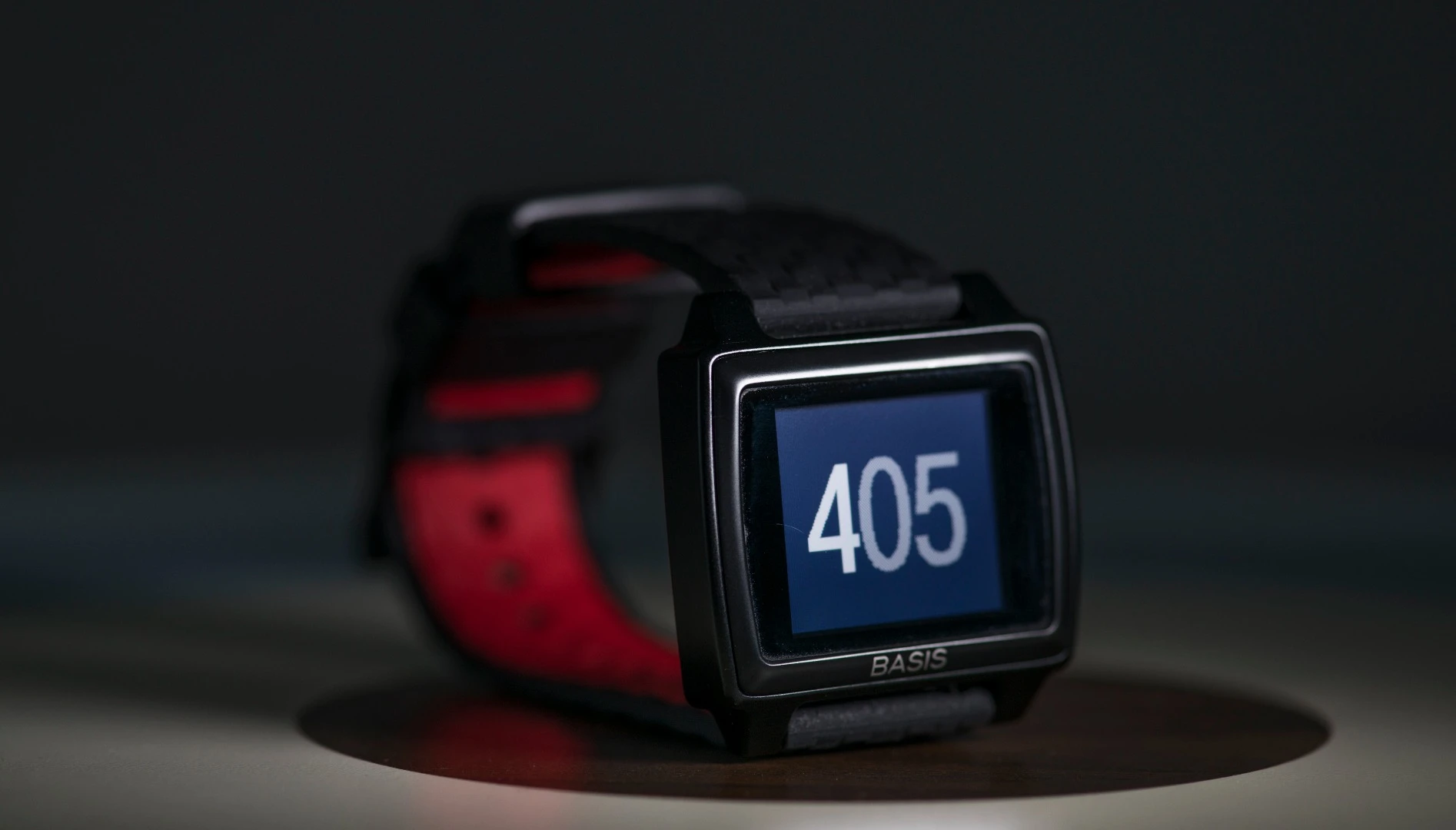 Gizmag reviews the Basis Peak fitness tracker (Photo: Simon Crisp/Gizmag.com)