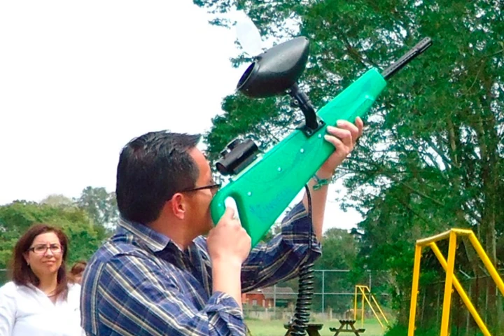 A prototype of the mistletoe-killing gun
