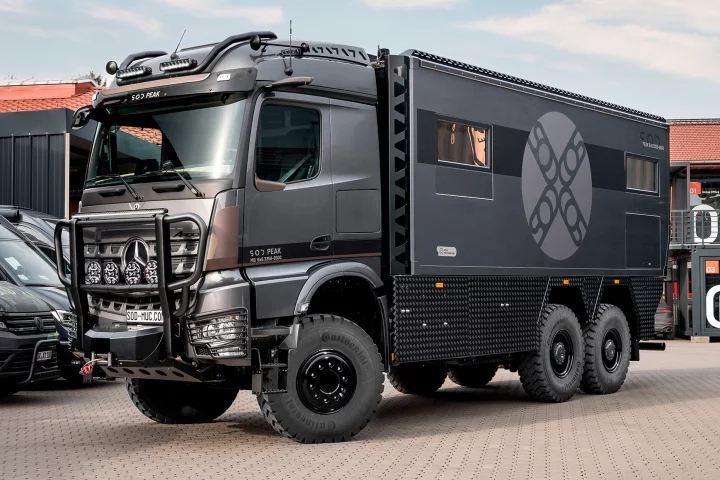 SOD marries a rugged 6x6 truck chassis with a comfortable, well-appointed motorhome to create the Peak 6x6