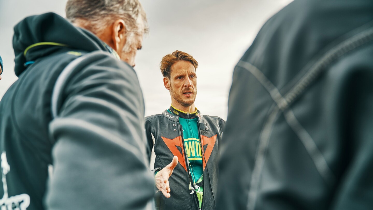 Neil "Soupy" Campbell with his team