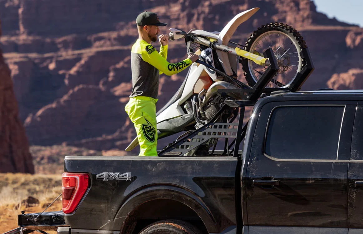 Loading up the Trailbreaker Moto ... Boundry suggests two people for lifting the motorbikes