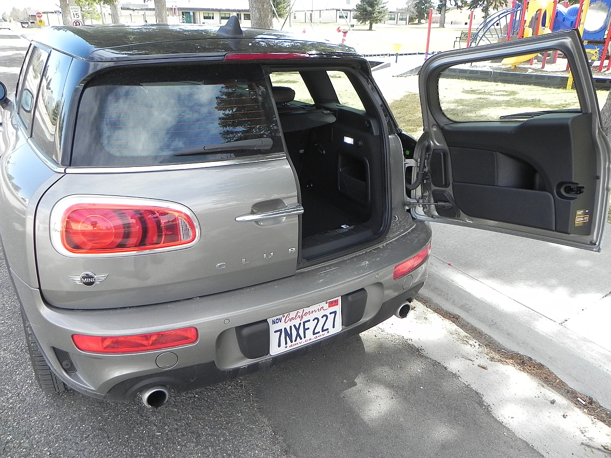 The dual-opening rear doors give more access, but can make curbside loading and other things a little more work