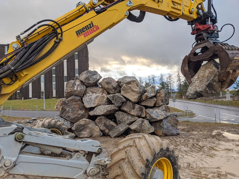 The HEAP excavator thoroughly assessed each and every boulder