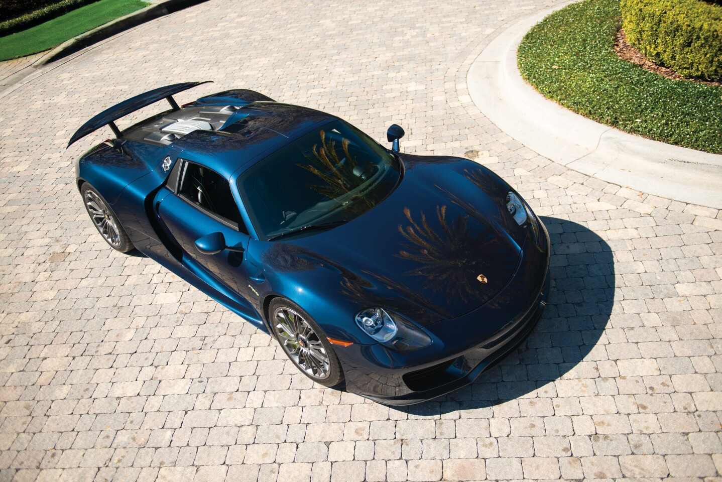 $1,187,500 | 2015 Porsche 918 Spyder | Auction House: RM-Sotheby's