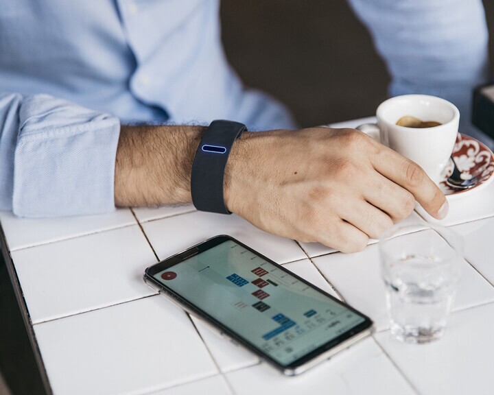 Get connects to your smartphone to provide alerts and connectivity to your apps and data and interacts using either gesture or voice commands – and is also compatible with Siri, Google Assistant, Alexa and Cortana