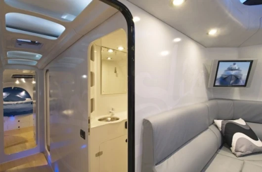 MarySlim interior view© PHOTOGRAPHER: Neils Obee2008 – ALL RIGHTS RESERVED