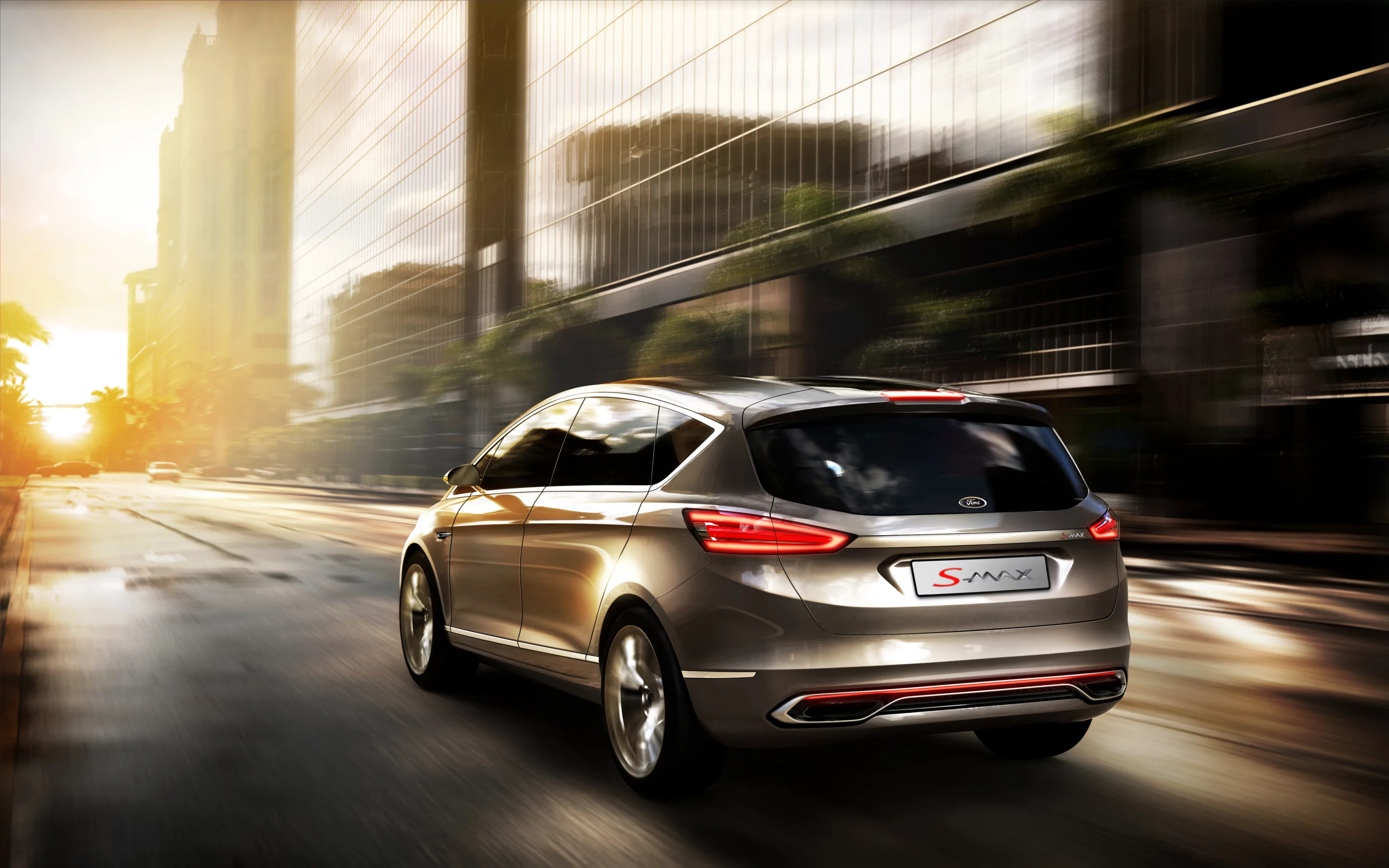 The Ford S-Max Concept can detect pedestrians and brake automatically