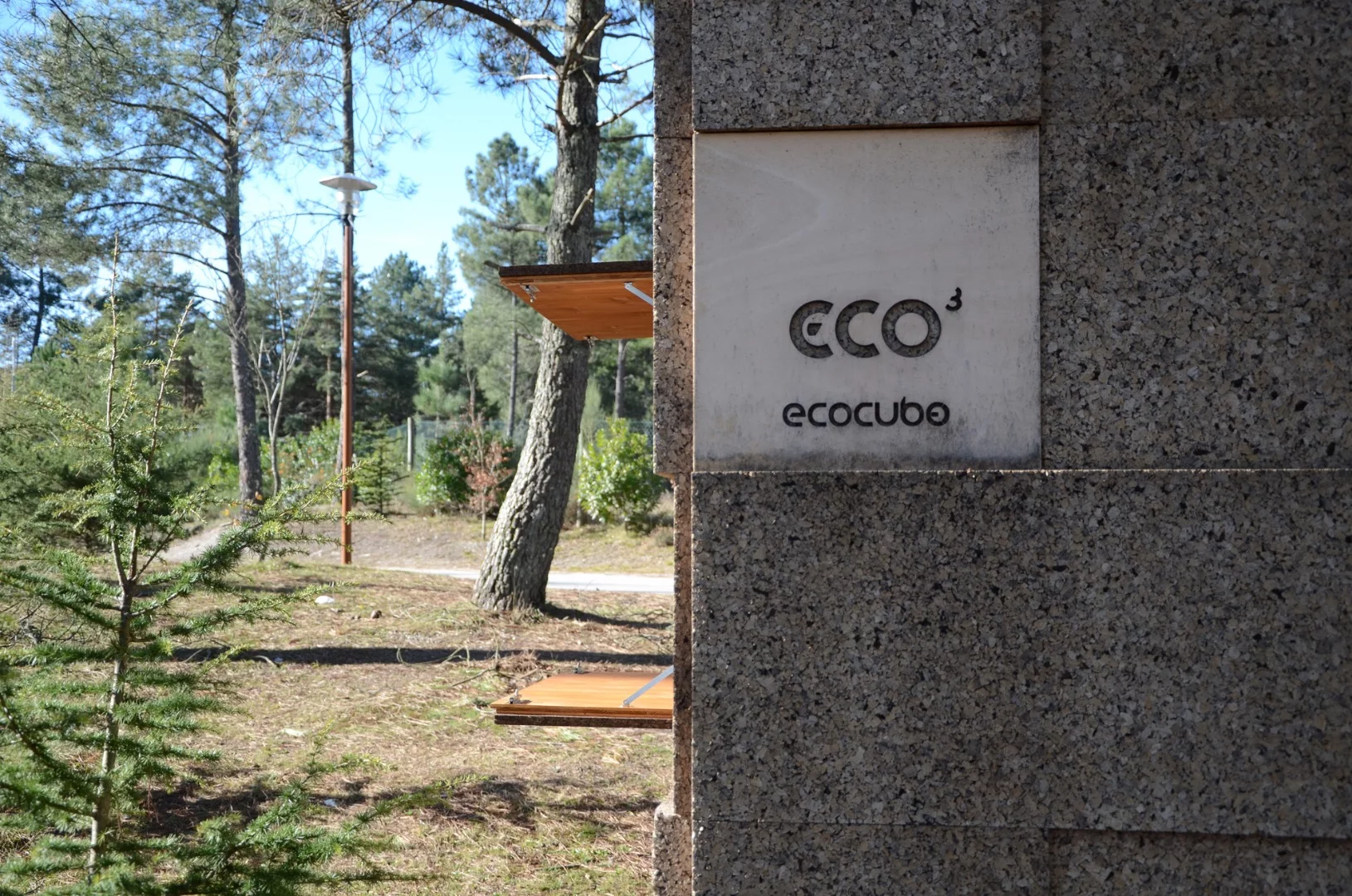 The Ecocubo can be hooked-up to the grid or outfitted with solar and wind power