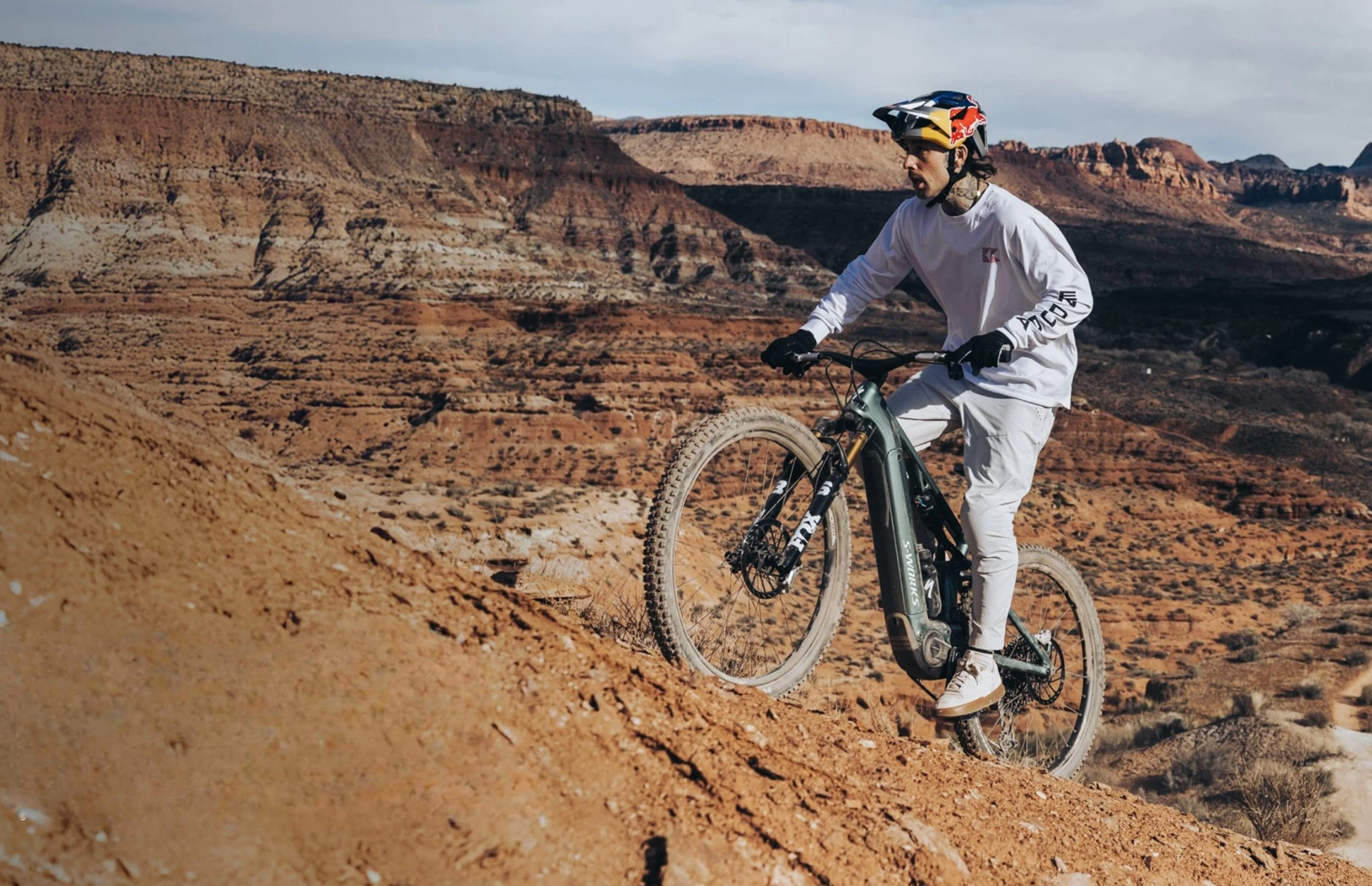 "Levo R creates a new category — Electric Rally — for riders who favor a downcountry-style ride"