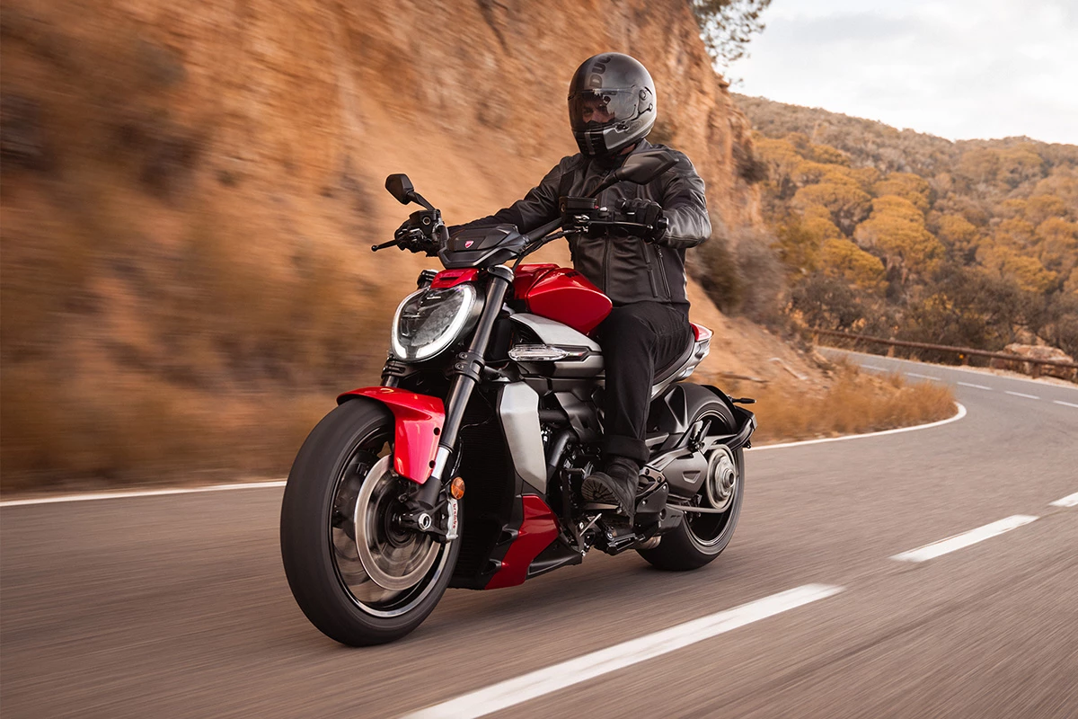 If you've got a bad case of power cruiser fever, the XDiavel V4 is just what the doctor ordered