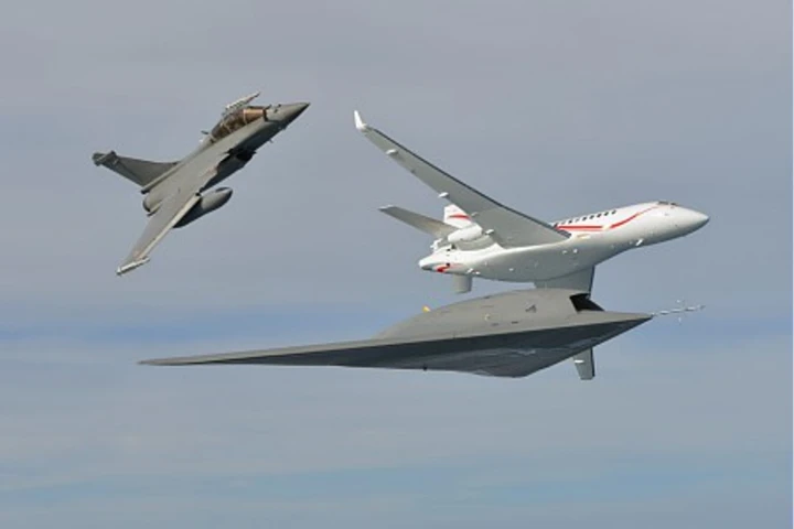 The formation flight lasted almost two hours