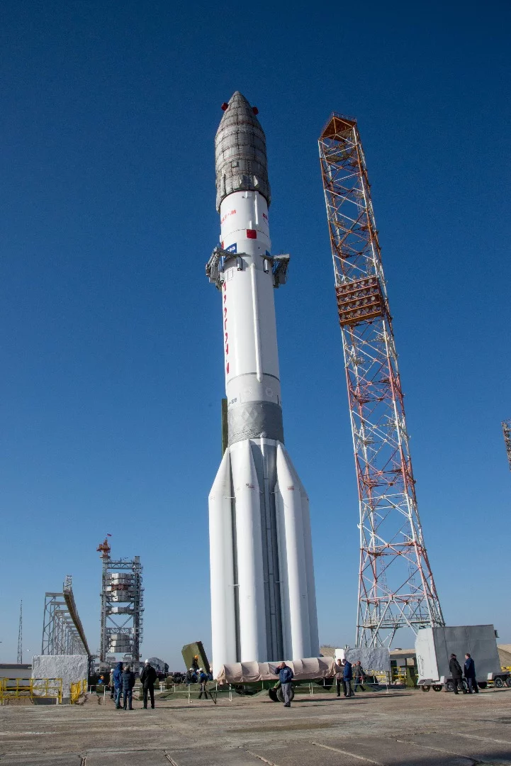The Proton-M with ExoMars 2016 being raised